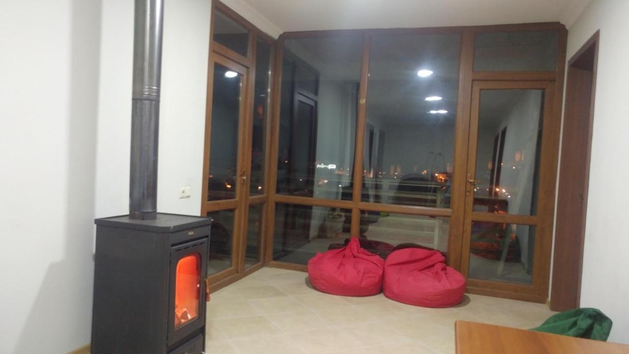 Mariana'S Guest House 메스티아 외부 사진